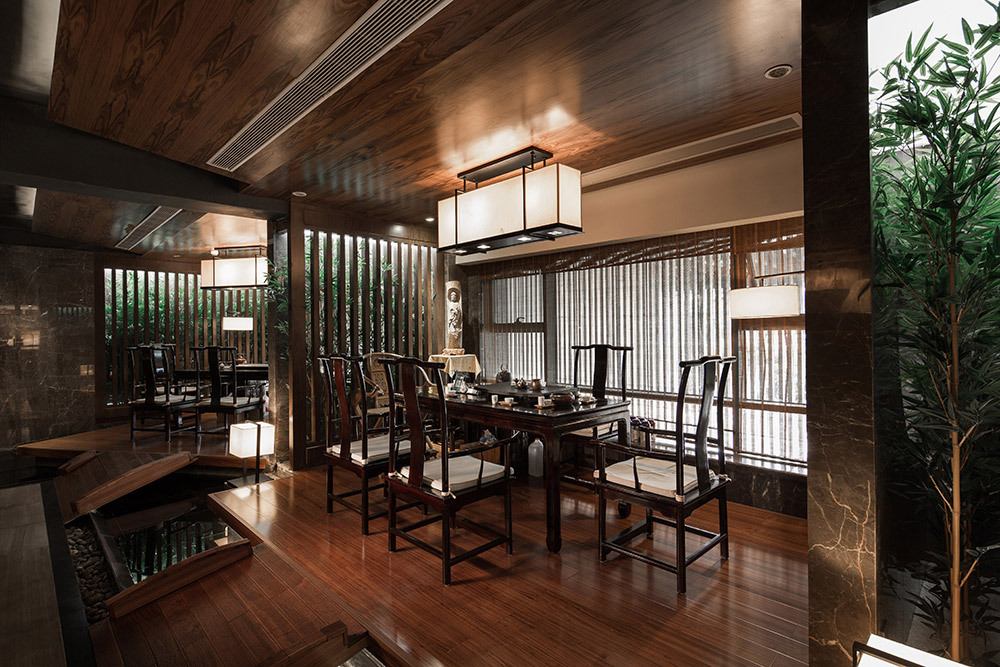 茗仕阁茶馆是位于广州市的一个西餐厅,营业时间为12:00