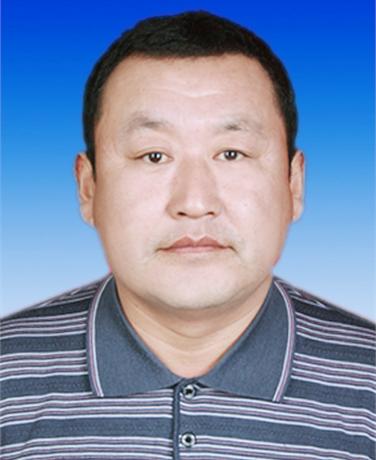 吐尔干,现任新疆克孜勒苏柯尔克孜自治州乌恰县农业技术推广中心主任