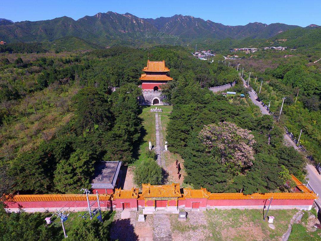 中国第一次有计划发掘皇陵，为何从明长陵变成了明定陵？_百科TA说