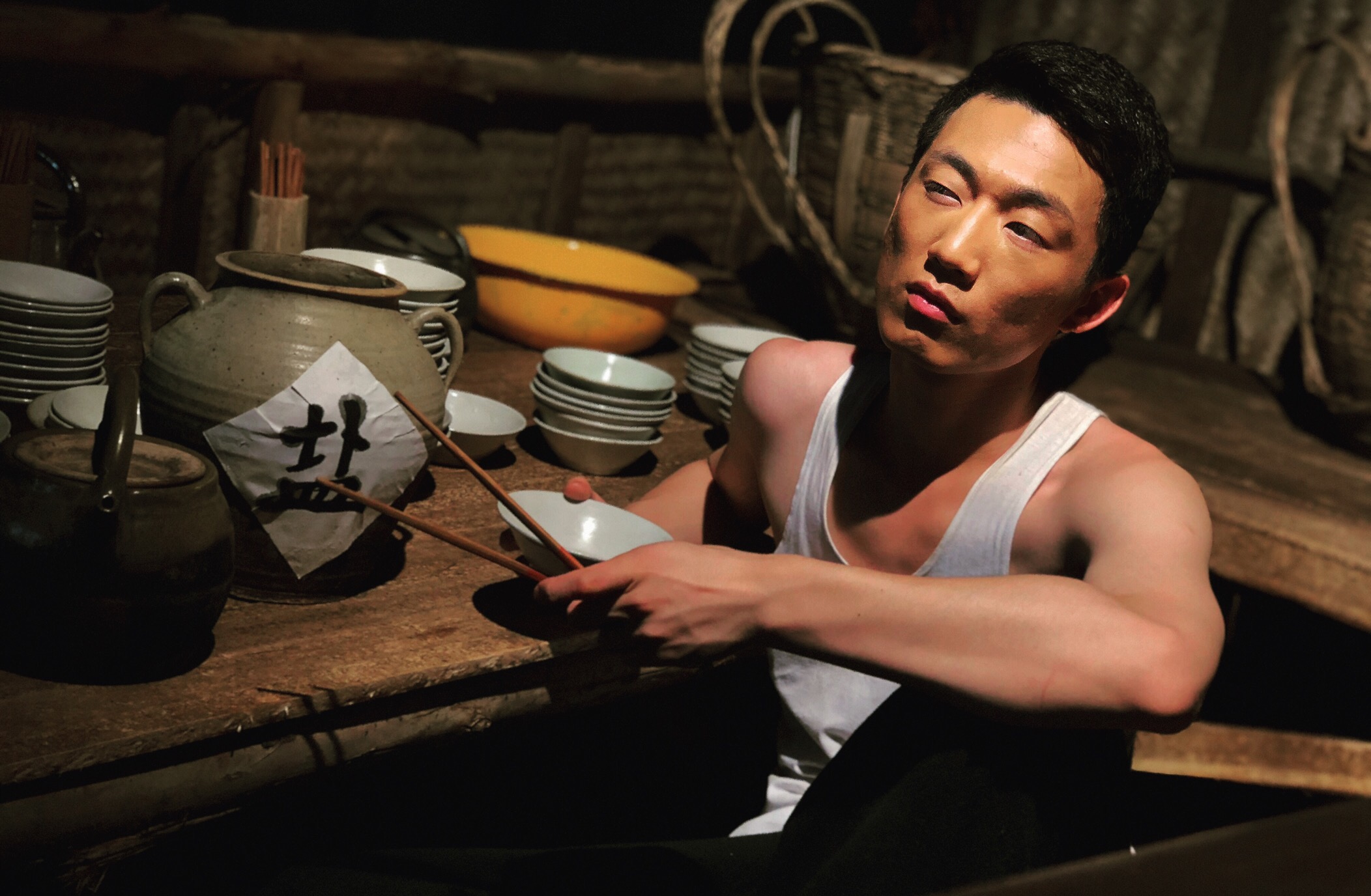 1995年3月30日出生于山东省烟台市海阳市,中国内地影视男演员