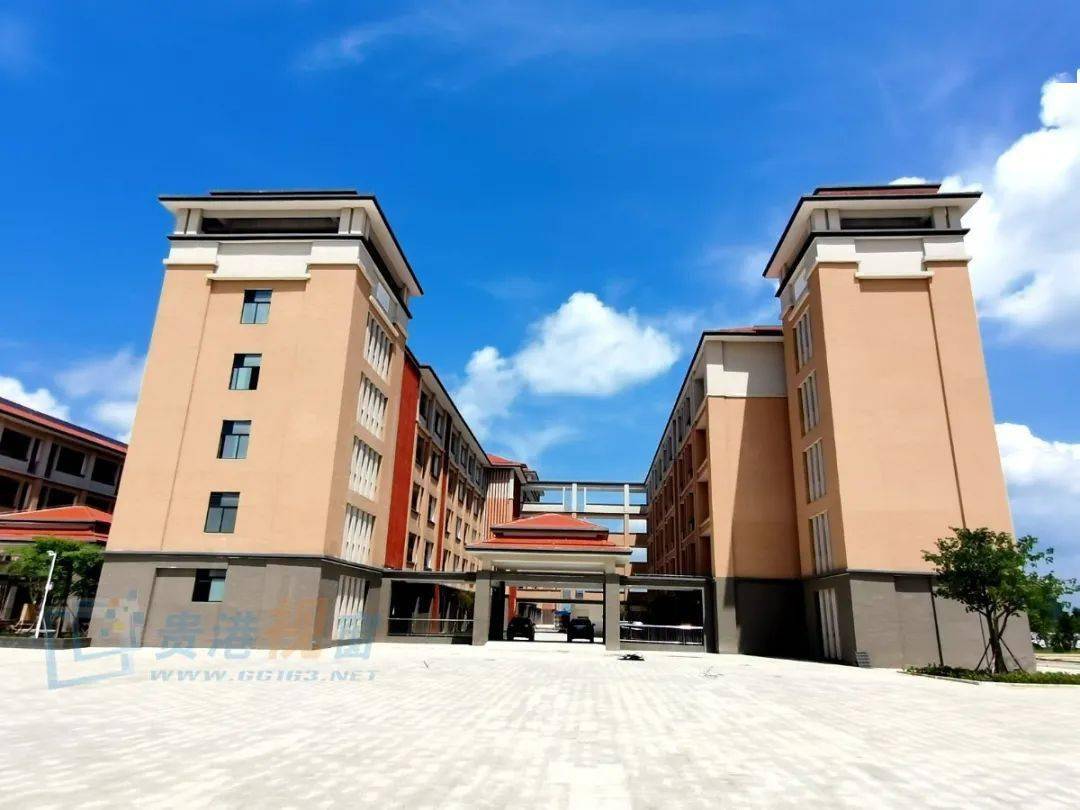 贵港市高级中学