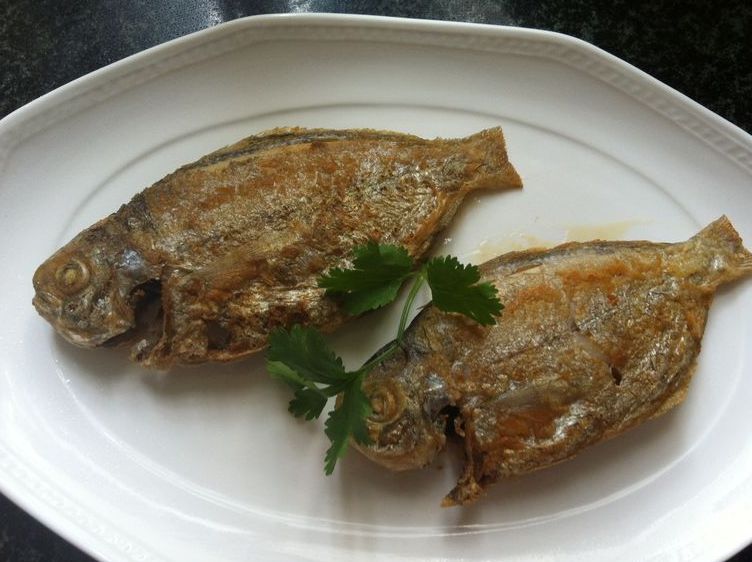 干煎海鱼(油鲫)