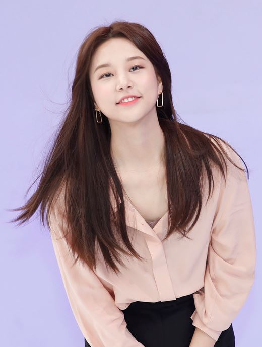  p>安率滨(sol bin),1997年8月19日出生于韩国京畿道城南市,韩国女