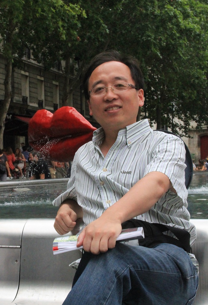 杨明