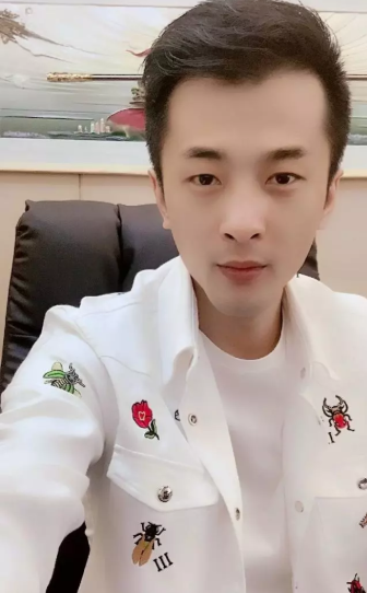  p>辛有志,男,汉族,别名:辛巴,1990年出生于 a target="_blank" href=