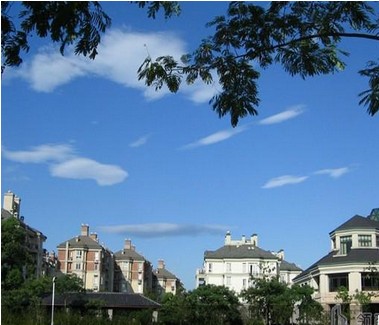  p data-id="gnwukclbvd">绿城·桂花城位于杭州城西蒋村商住区,西至