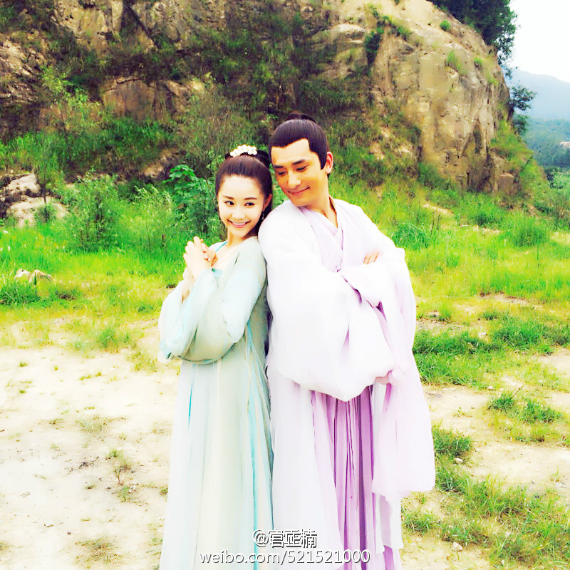 果果 /a>所著小说《 a target="_blank" href="/item/花千骨/7683709"