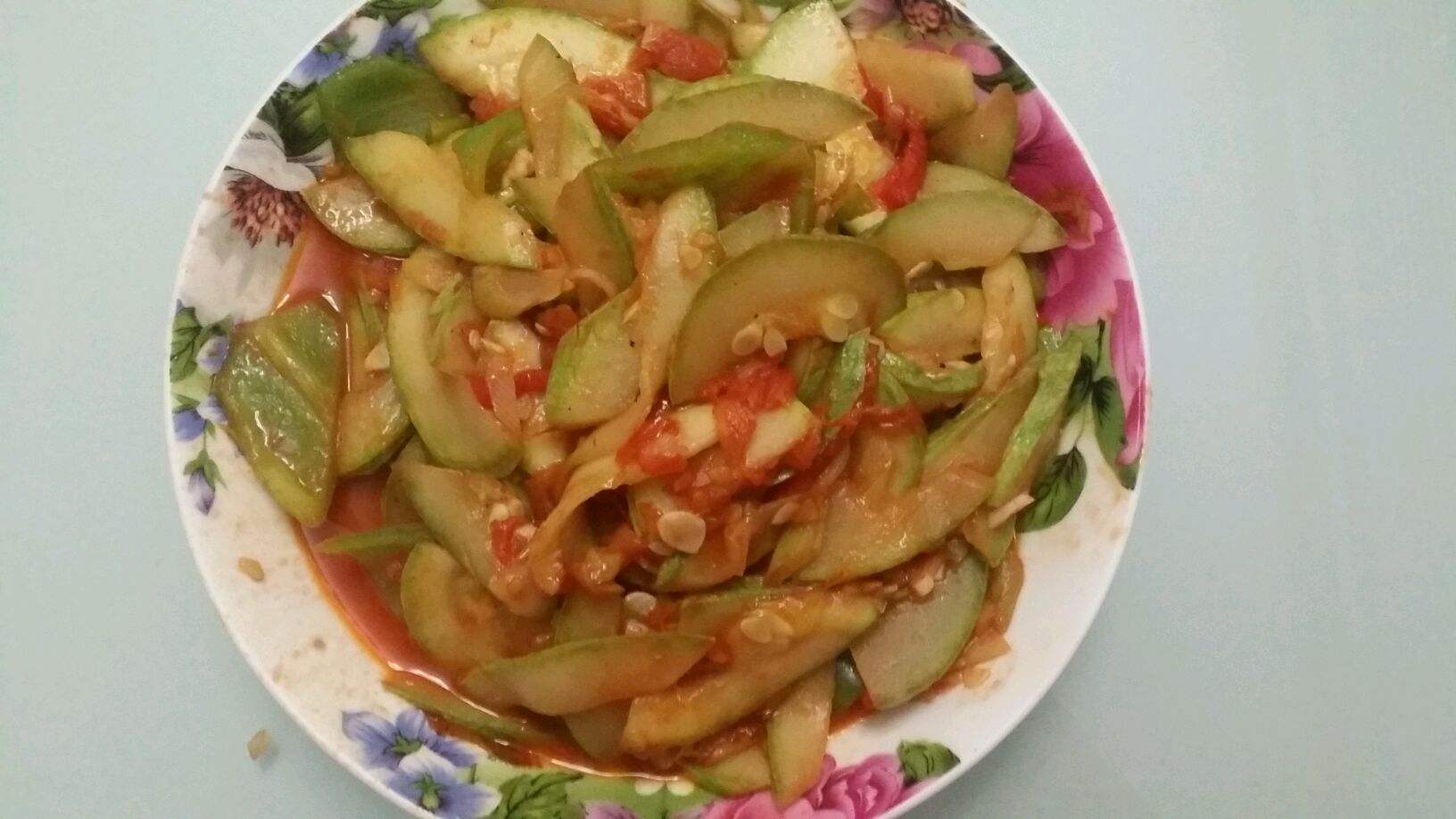 西葫芦炒西红柿