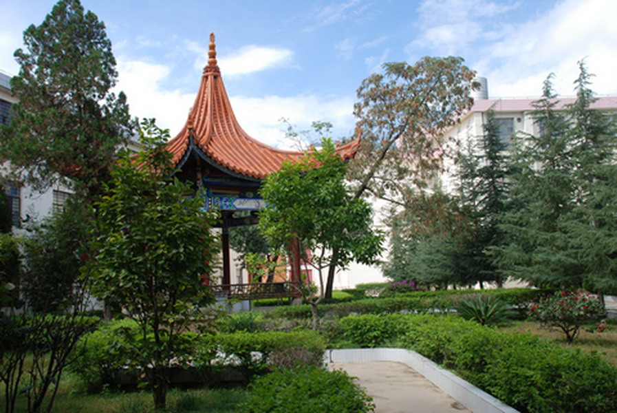  p> a href="#">祥云县 /a>第二 a href="#">高级中学 /a>,简称"祥云