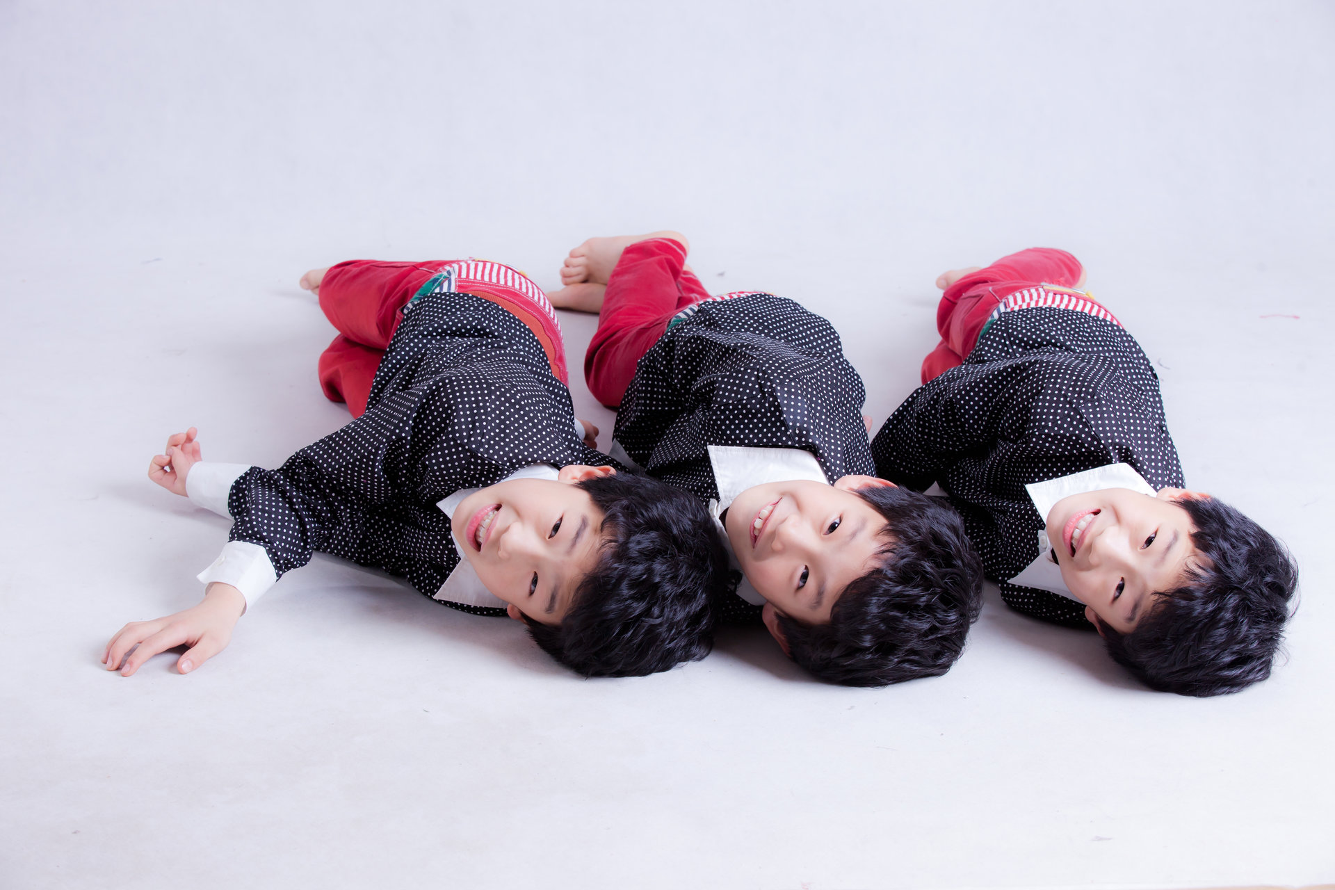  p>金三宝,2007年3月27日出生北京,3胞胎童星组合,由老大金子任,老二