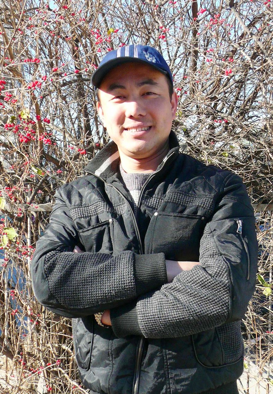  p data-id="gnazfrzzk1">杜彦锋,祖籍山东海阳,现居北京.