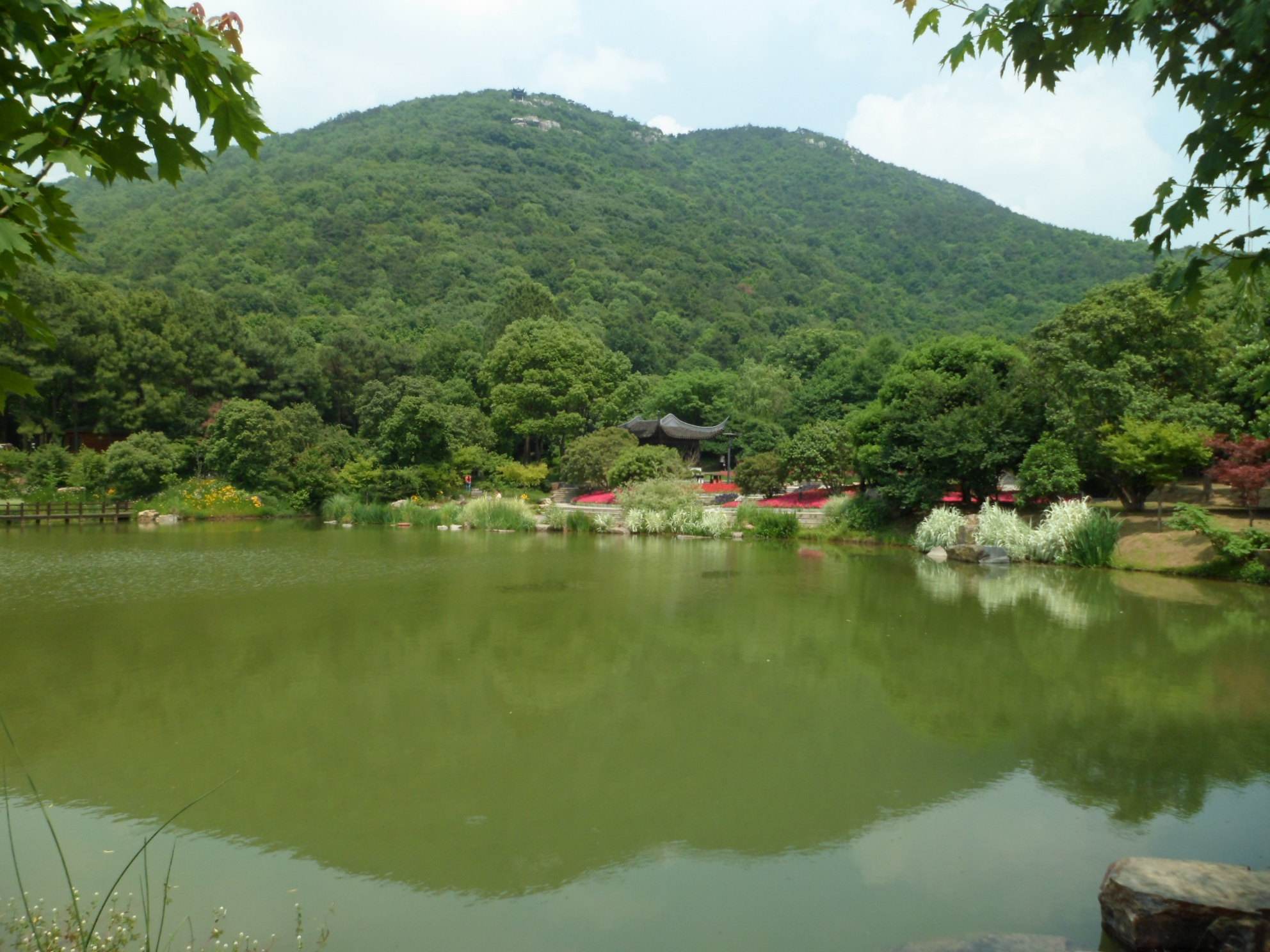 data-lemmaid="5424908">宝岩生态观光园 /a>位于虞山南麓宝岩湾的