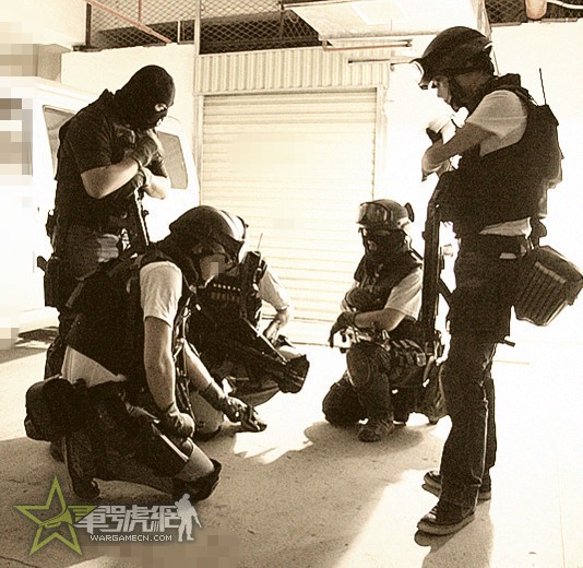 >香港警务处警察机动部队特别任务连(special duties unit,简称为sdu)