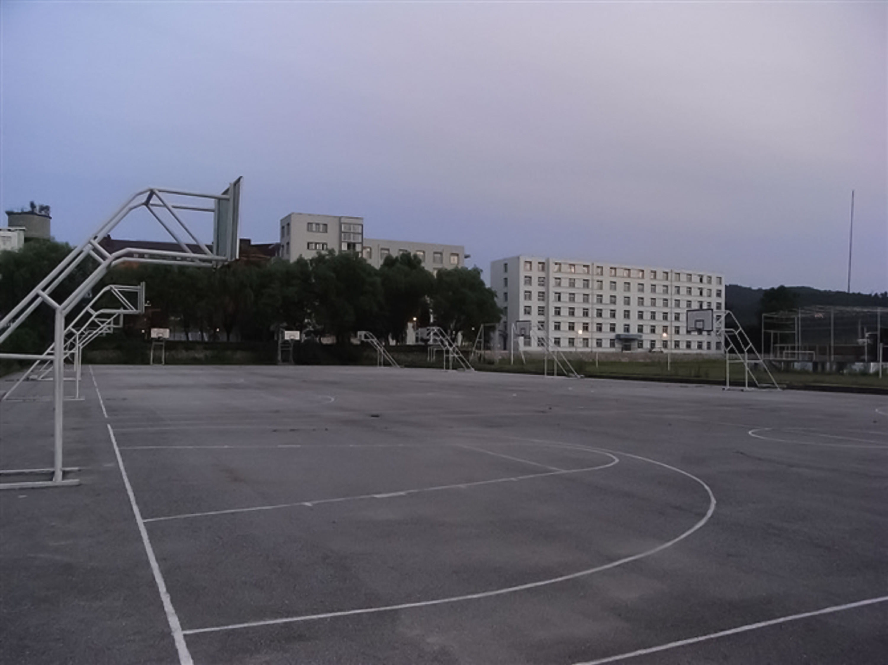 丹东师范高等专科学校