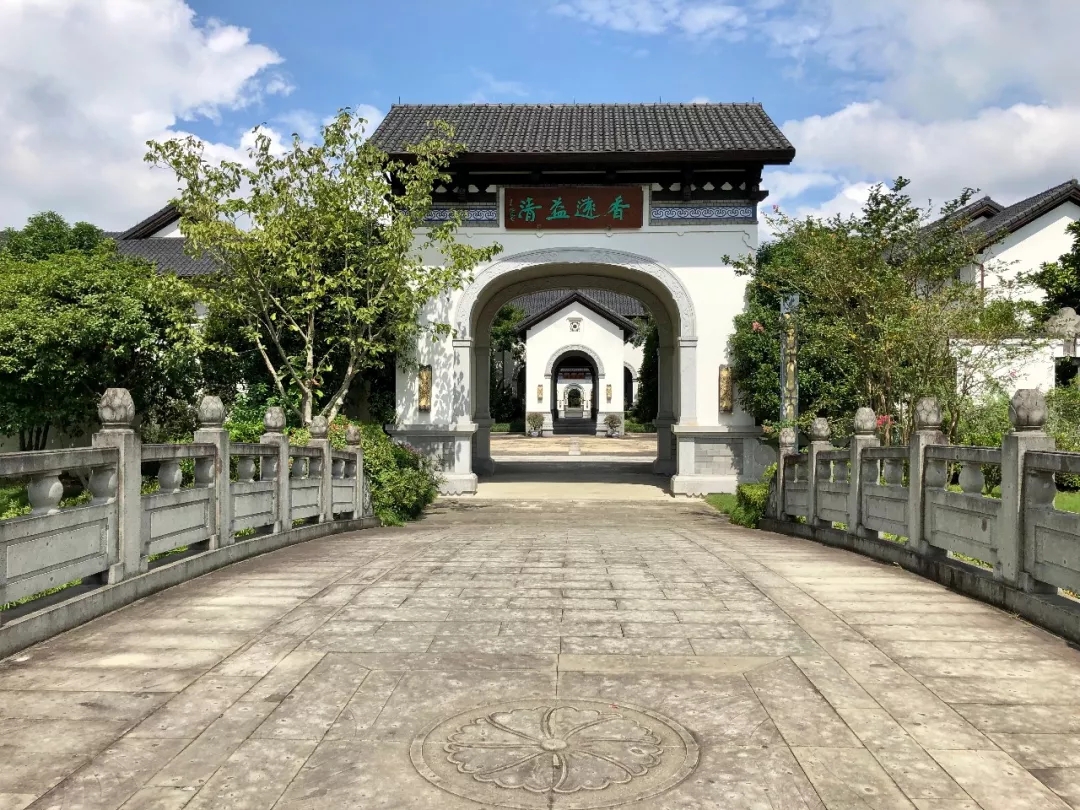 嵊州市越剧艺术学校