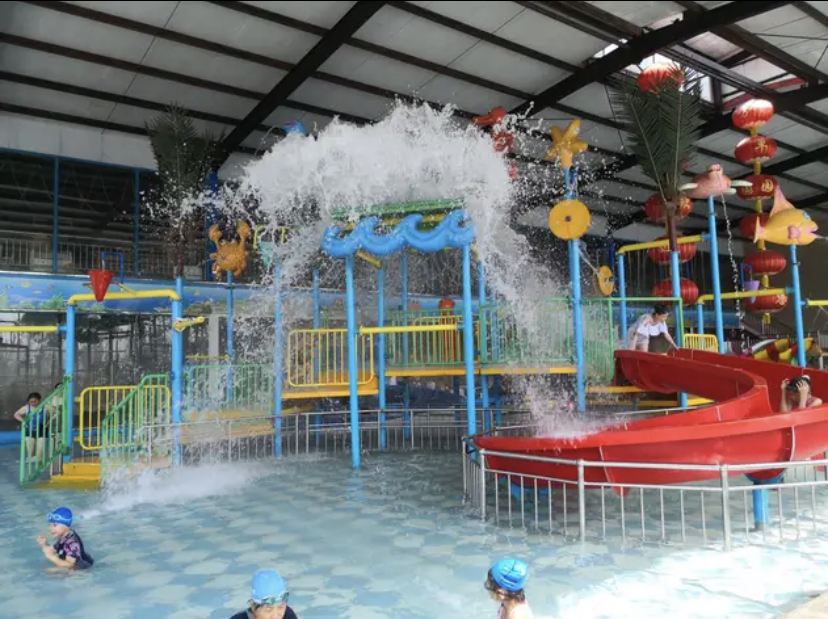  p>芳草园温泉位于忻州市原平市大营开发区108国道旁. /p>