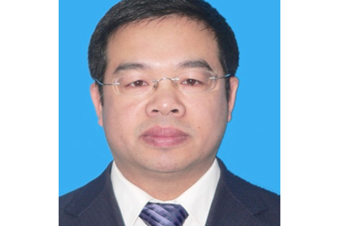 杨涛,男,汉族,中国籍,专职律师,现执业于 b>山西华炬(北京)律师事务所