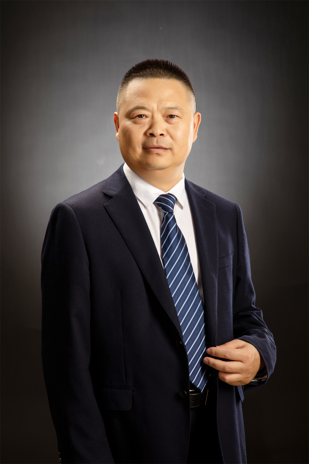 杜富杰