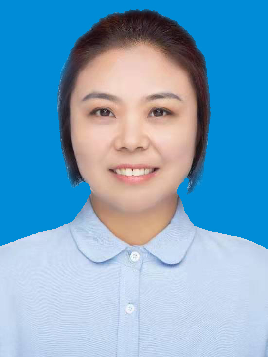 女,汉族,1976年8月出生,河北省磁县人,中共党员,全日制法律硕士,取得