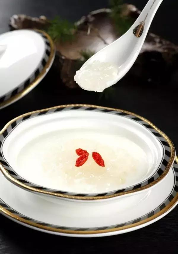 枸杞雪蛤羹