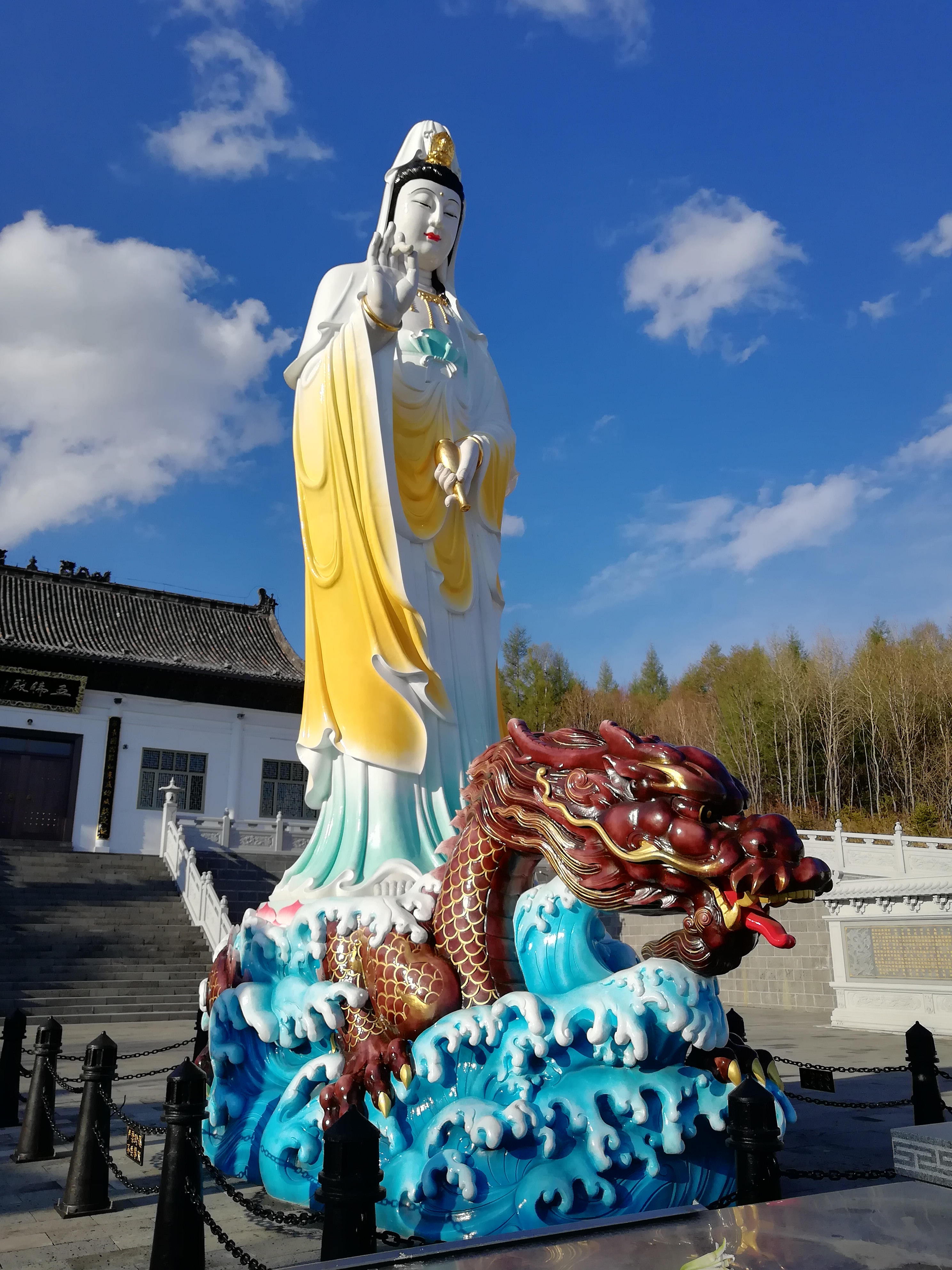  p>大光明寺位于黑龙江省牡丹江市绥芬河市天长山南麓,坐北朝南,依山