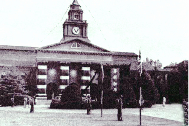 ">南京 /a>本校/ a target="_blank" href="/item/中央军校/22989811"