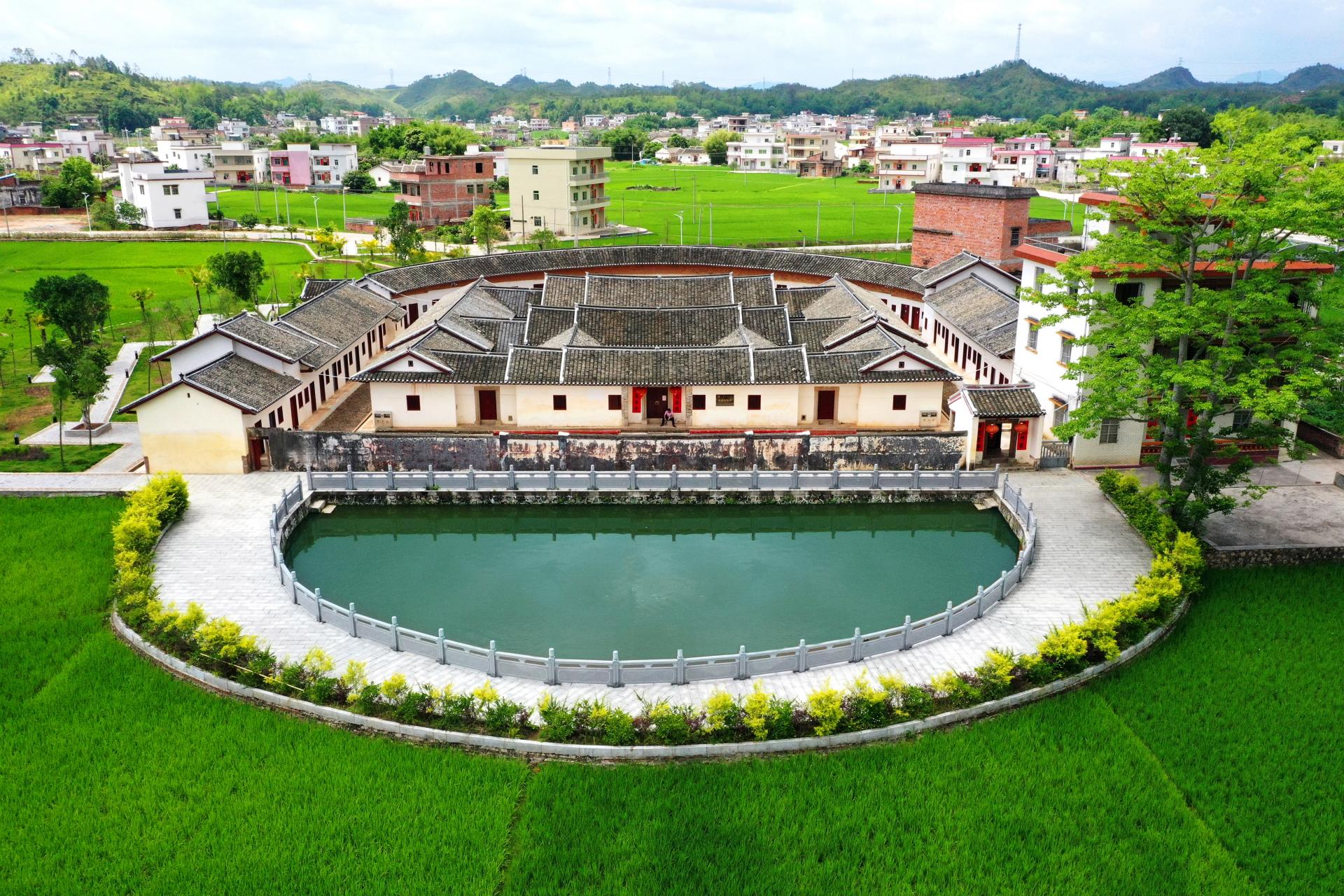 梅州市五华县华城镇