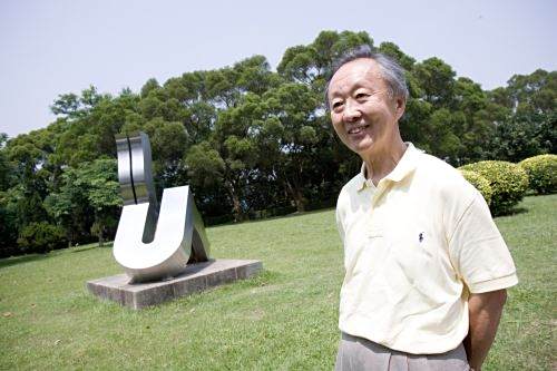高锟教授摄于联合书院（2008年）