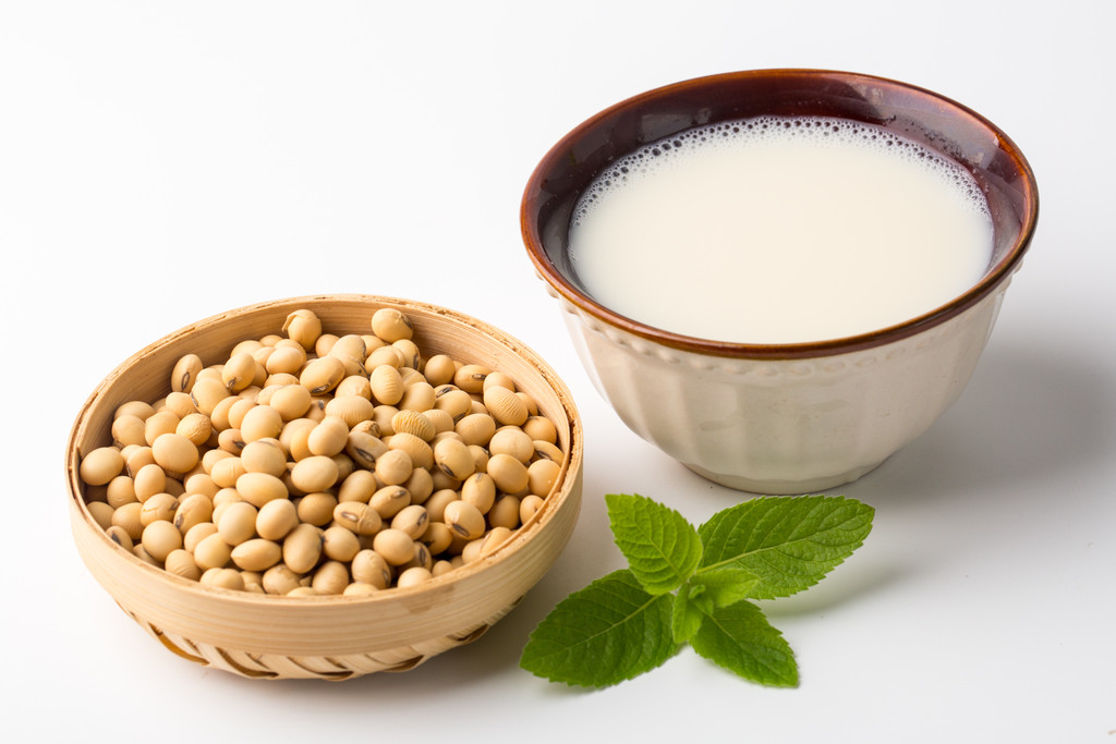  p>豆浆(soybean milk),中国汉族传统 a target="_blank" href="/item
