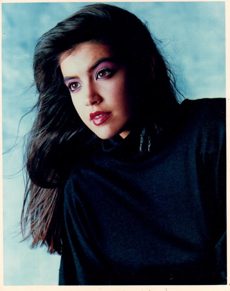  p>菲比·凯茨(phoebe cates),1963年7月16日生于 a target="_blank"