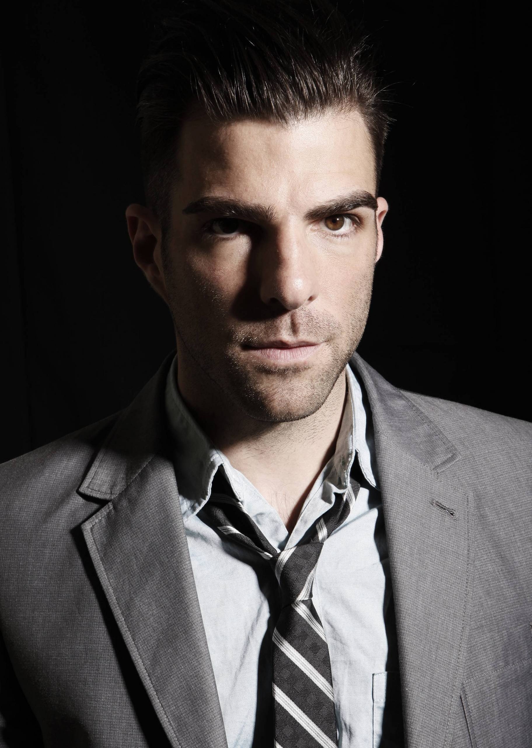 p data-id="gncngcqdxb">扎克瑞·昆图(zachary quinto),1977年6月2