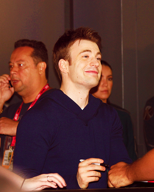  p>克里斯·埃文斯 i>(chris evans) /i>,1981年6月13日出生于美国马