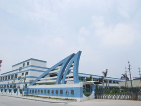 西至东泊村,北与吴家涌和袁家涌接壤,南面隔东江支流与滘联,蕉利相望