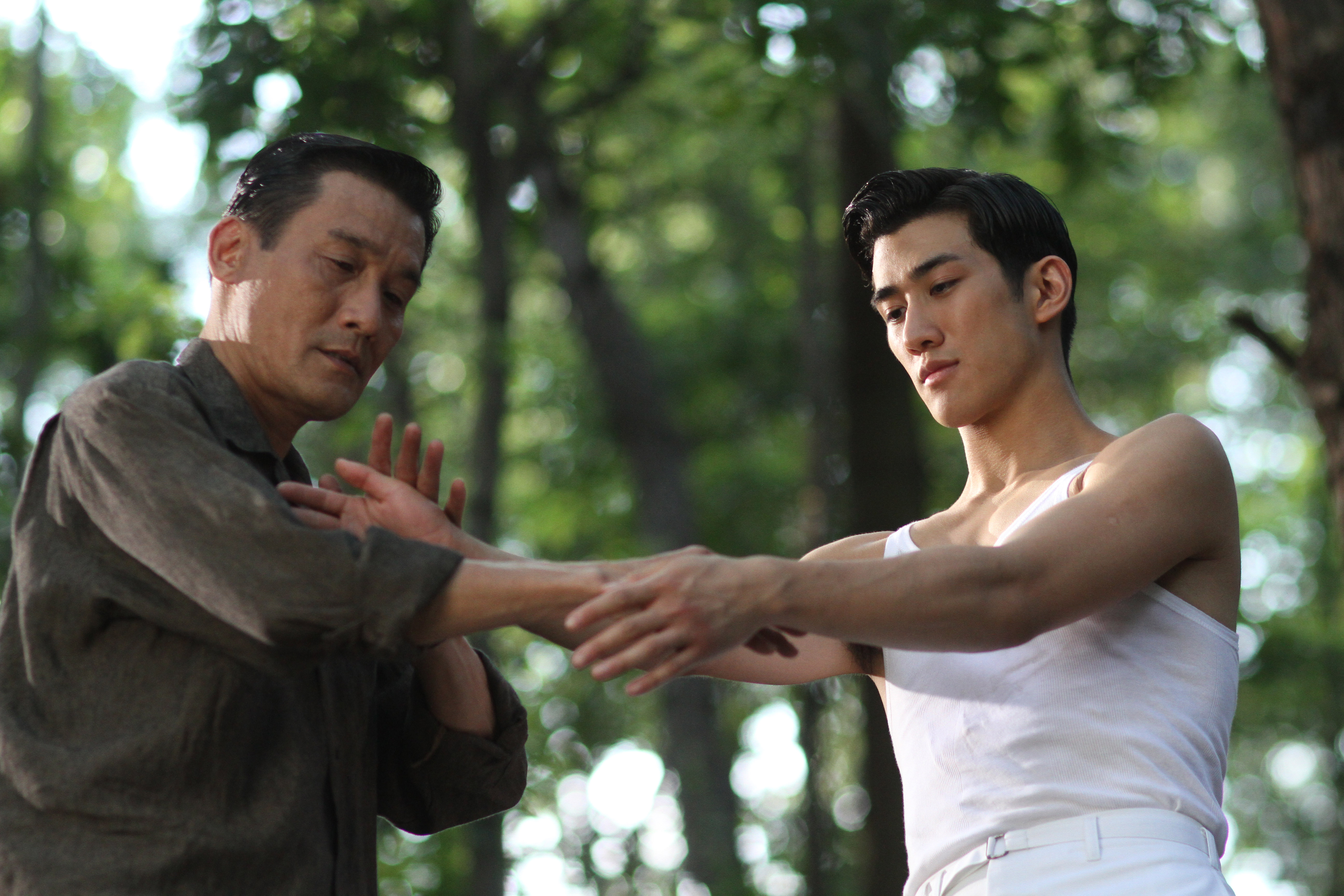  p>《李小龙我的兄弟》是由 a target="_blank" href="/item/文隽