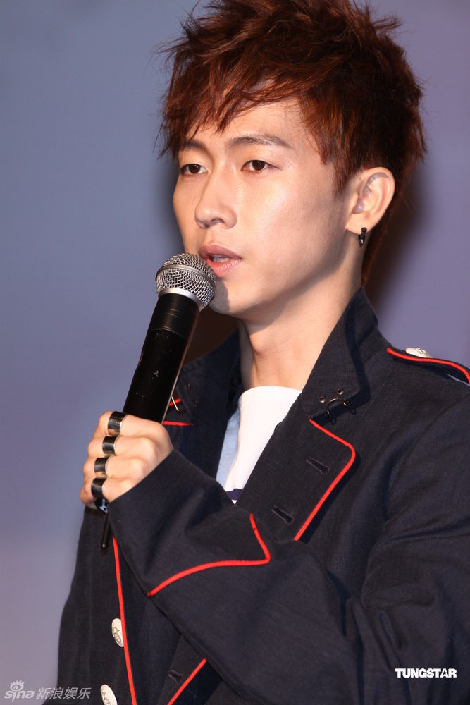  p>张佑赫(         ),1978年5月8日出生于韩国庆尚道大丘市.