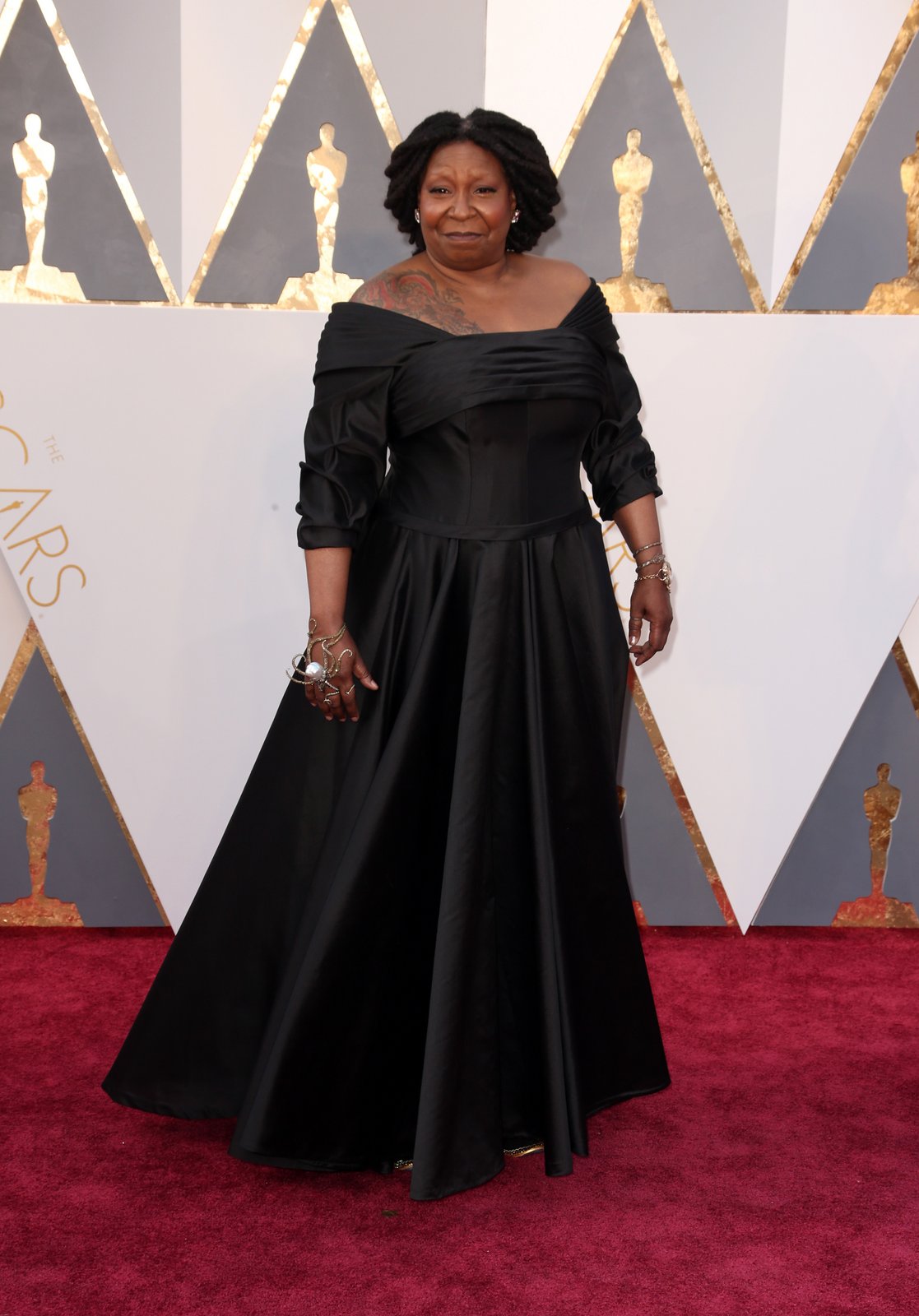  p>乌比·戈德堡(whoopi goldberg),1955年11月13日生于曼哈顿的