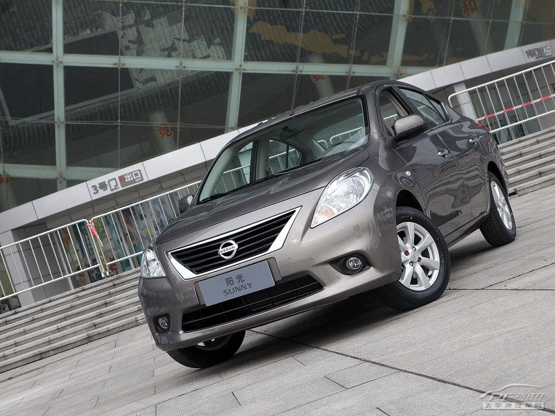  p>日产阳光是日产公司的阳光系列轿车,历史 a href="#">悠久 /a>.