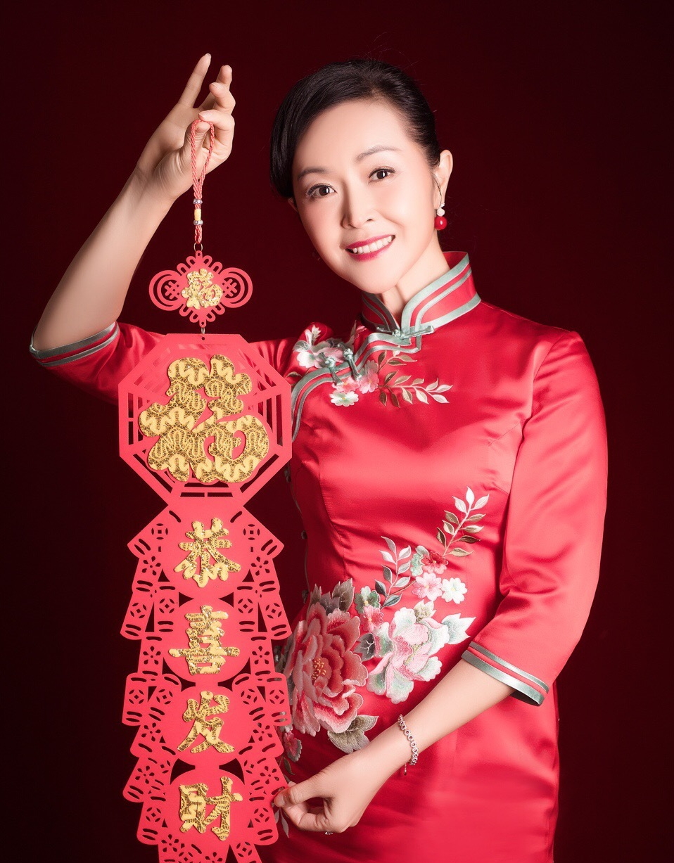  p>方晓莉,出生于河北省,中国内地女演员.