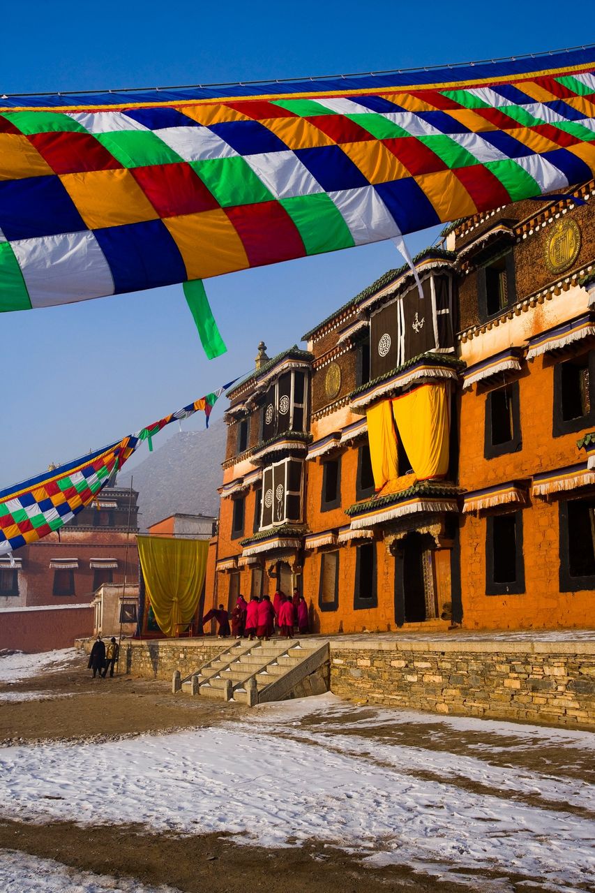  p>拉卜楞寺,位于甘肃省 a target="_blank" href="/item/甘南藏族