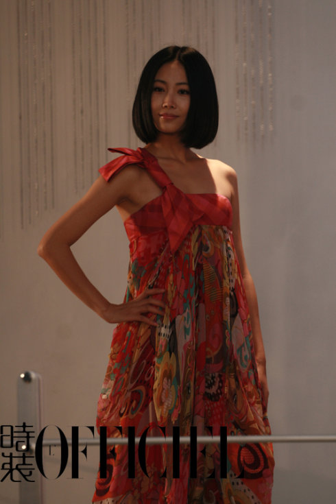 xinyi),又名李彤,1978年4月30日出生于中国北京,中国大陆女演员,毕业
