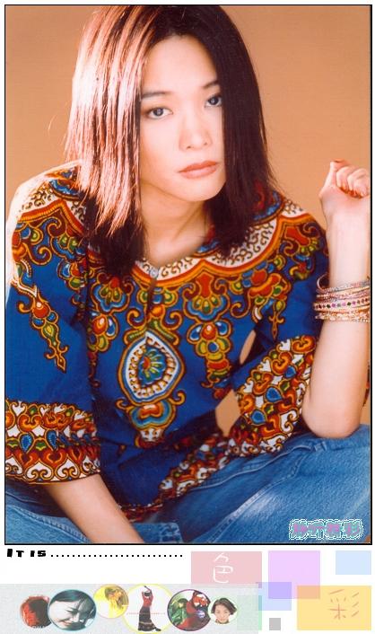 原名许美凤,1974年9月27日出生于新加坡,新加坡流行乐女歌手