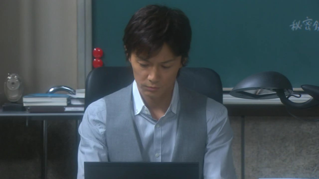  p>《神探伽利略》是日本富士电视台制作并播出的10集侦探电视剧.