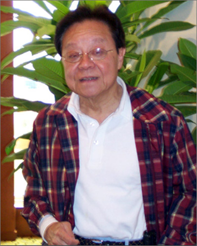  p>董骠(bill tung,1933年3月30日-2006年2月22日),原名朱文彪,出生于