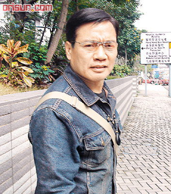  p>罗莽,又名罗网,原名罗坤霖,昵称罗师傅,香港演员.