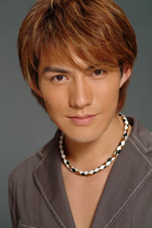  p>严宽(2014年正式改名 a>严屹宽 /a>),1979年1月24日出生于 a>上海 