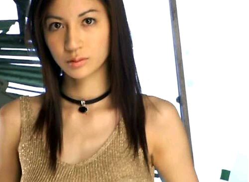  p>铃木杏里,日本 a href="#" data-lemmaid="18088">女优 /a>,1985年