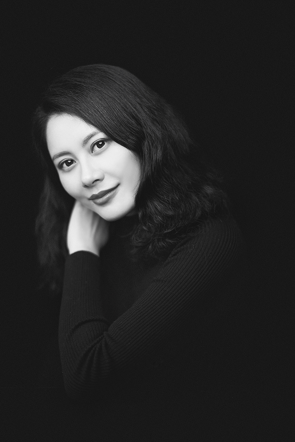  p>李洋,曾任中国网出镜记者,新华网主持人,南瓜姑娘ceo,从事政经报道