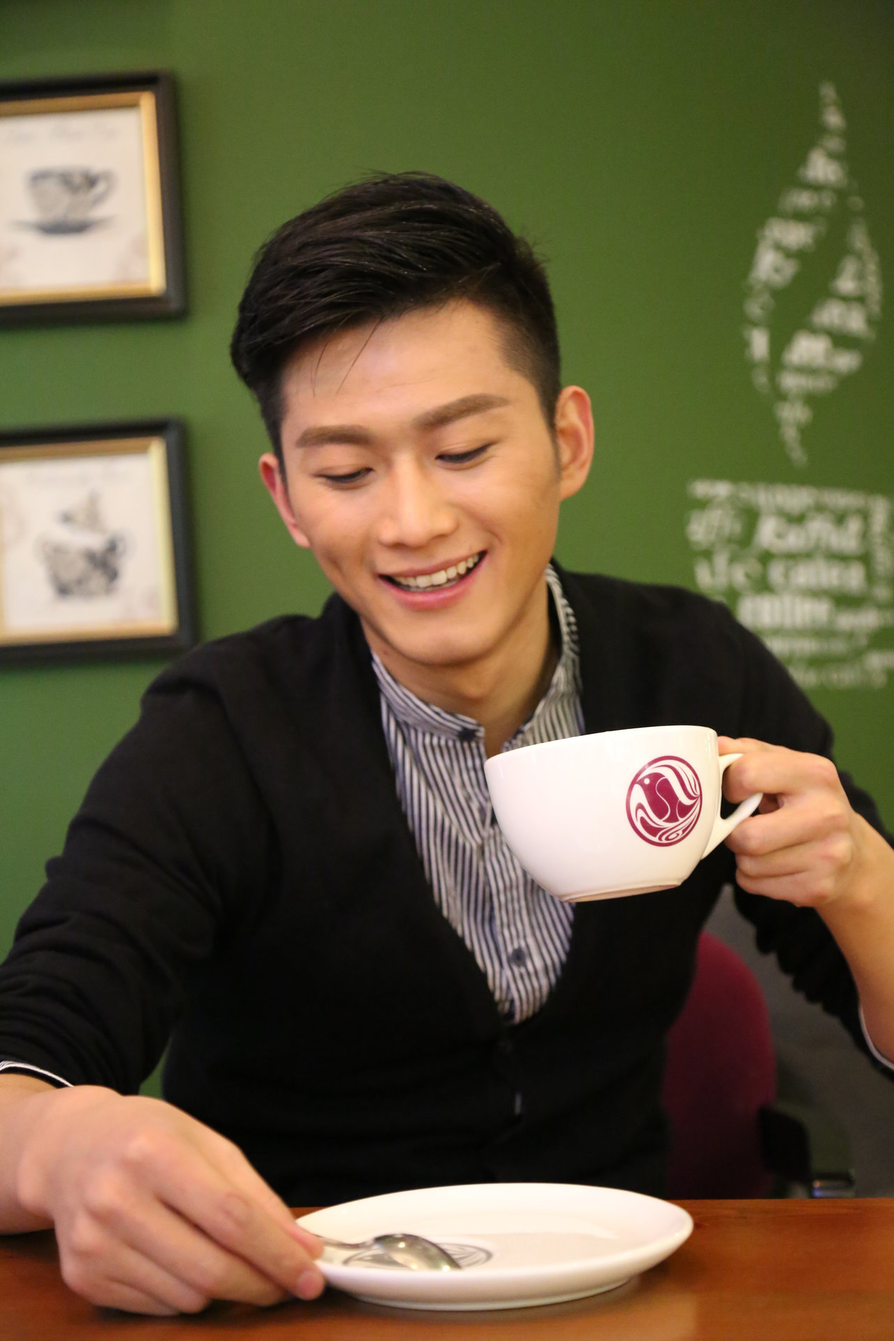 ="gnwyhqeanh">吴建国,1989年6月25日出生于江苏省,中国内地影视演员