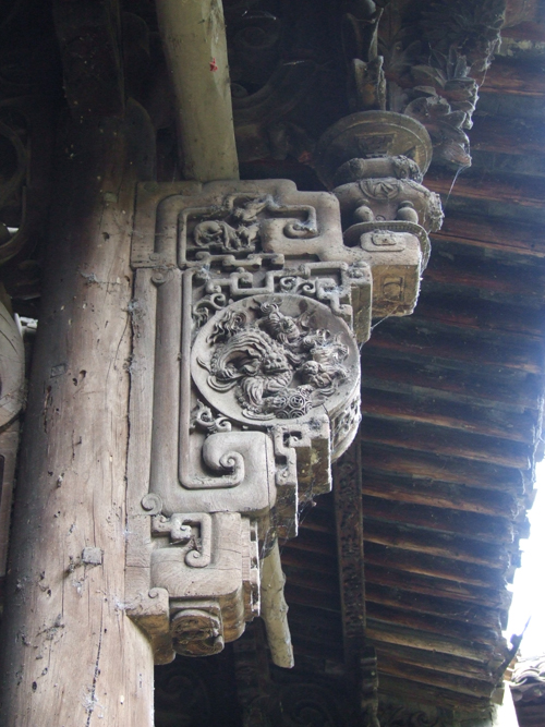  p>九进厅位于浙江省缙云县壶镇镇 a target="_blank" href="/item/工