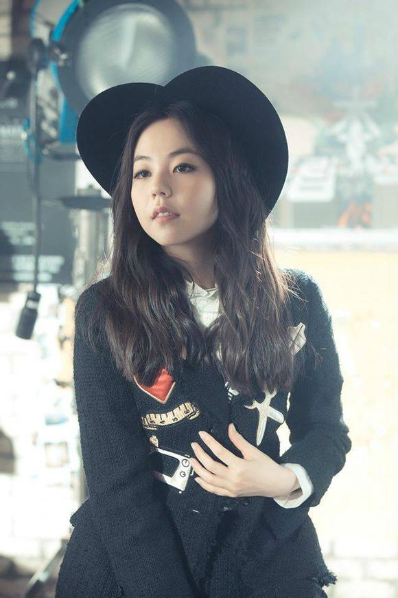 data-lemmaid="3466513">光州 /a>,韩国女歌手,演员